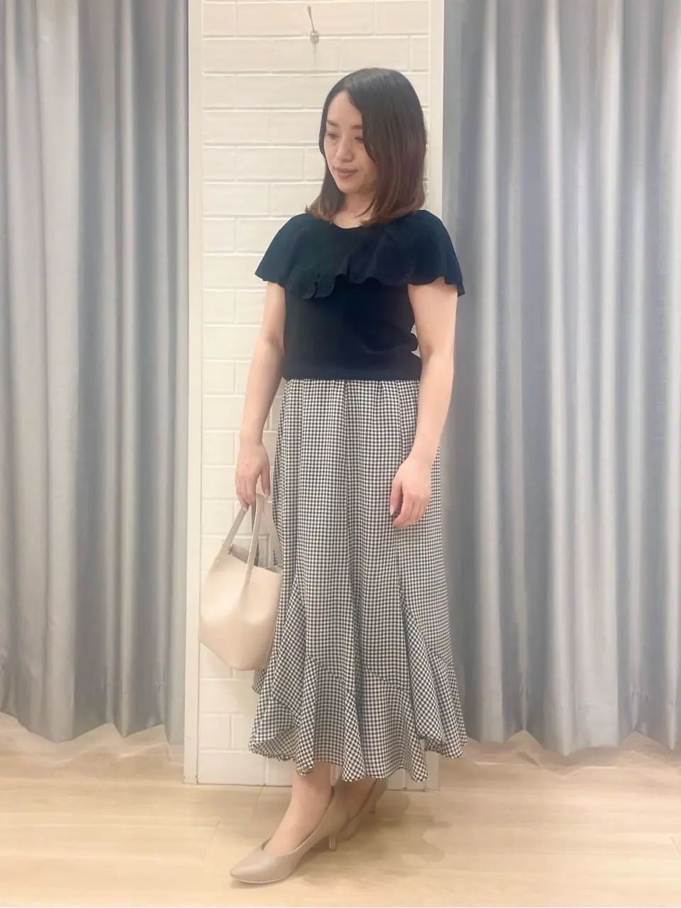 ANY SIS 丸岡 コーディネート画像