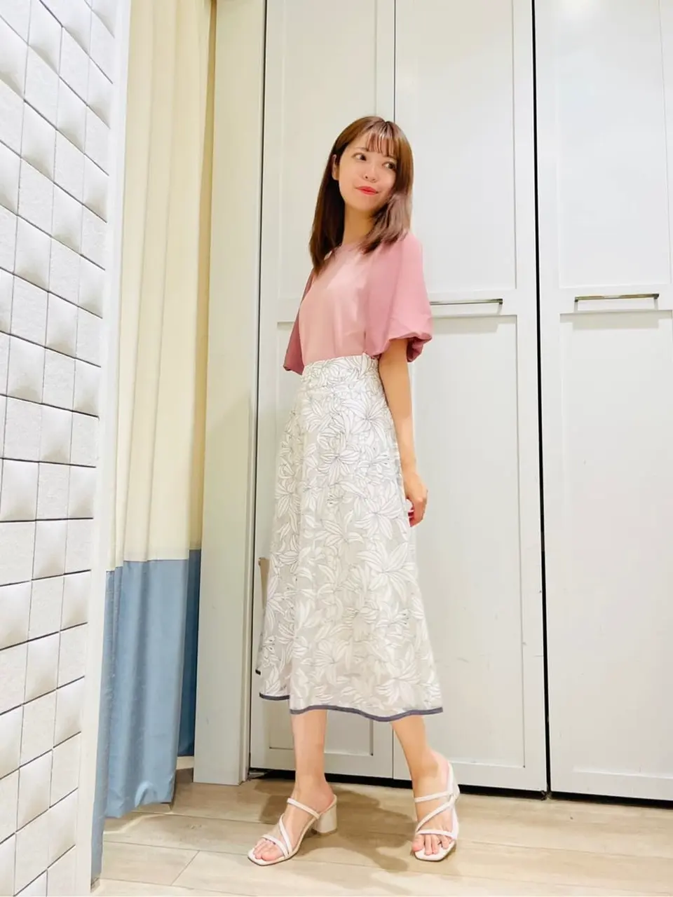 ANY SIS スタッフ コーディネート画像