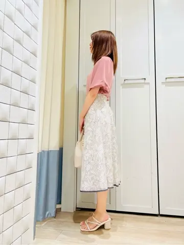 ANY SIS スタッフ コーディネート画像