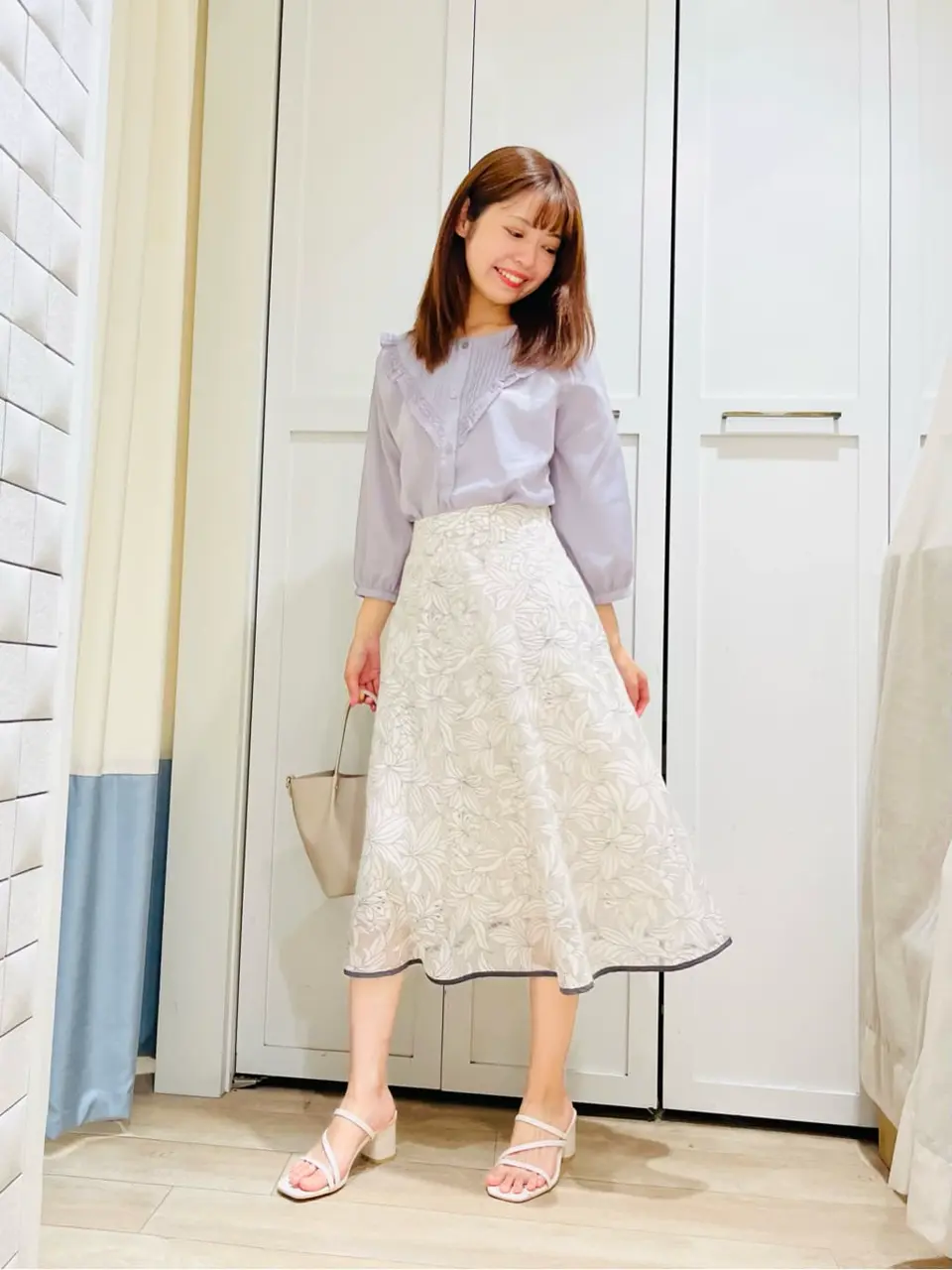 ANY SIS スタッフ コーディネート画像