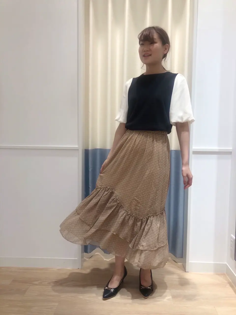 ANY SIS スタッフ コーディネート画像