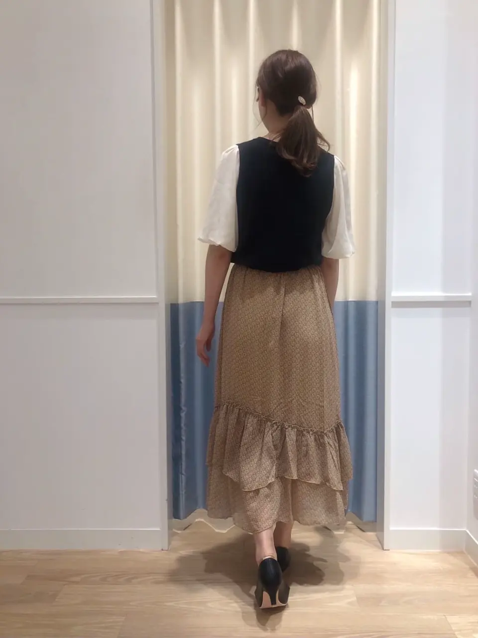 ANY SIS スタッフ コーディネート画像