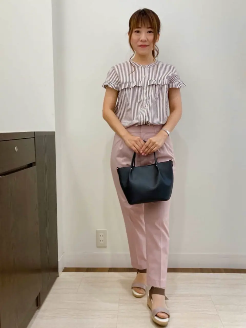 ANY SIS スタッフ コーディネート画像