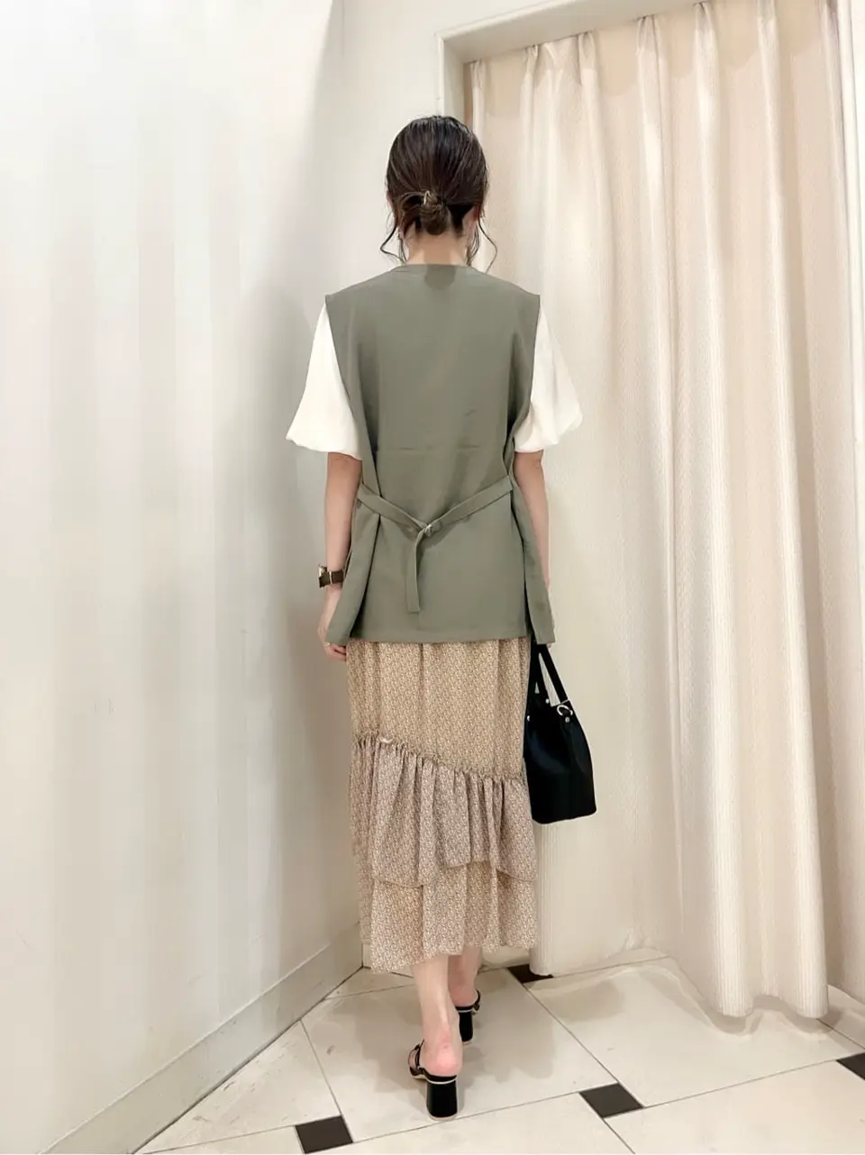 ANY SIS 金井 コーディネート画像