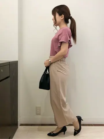 ANY SIS スタッフ コーディネート画像