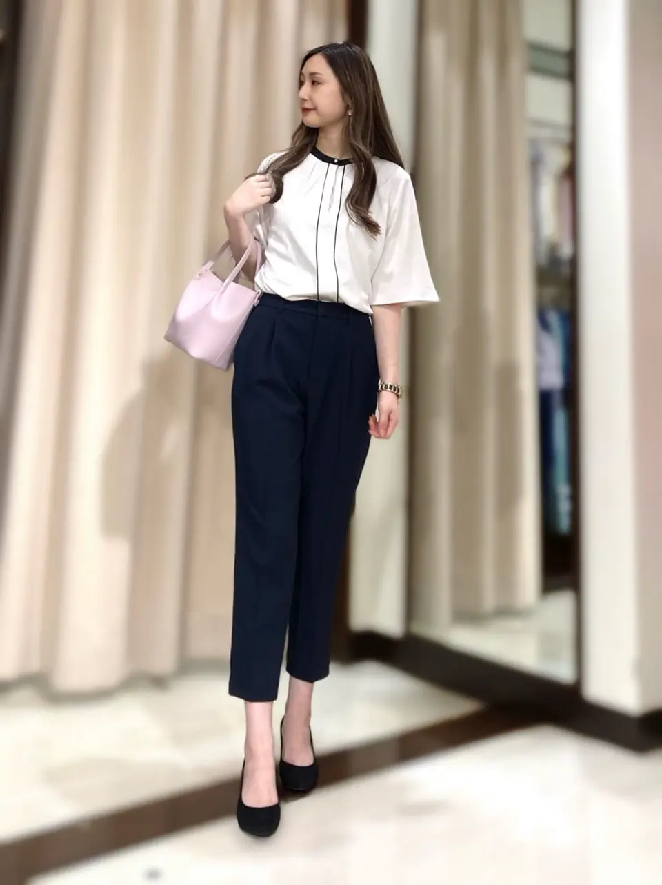 ANY SIS STAFF コーディネート画像