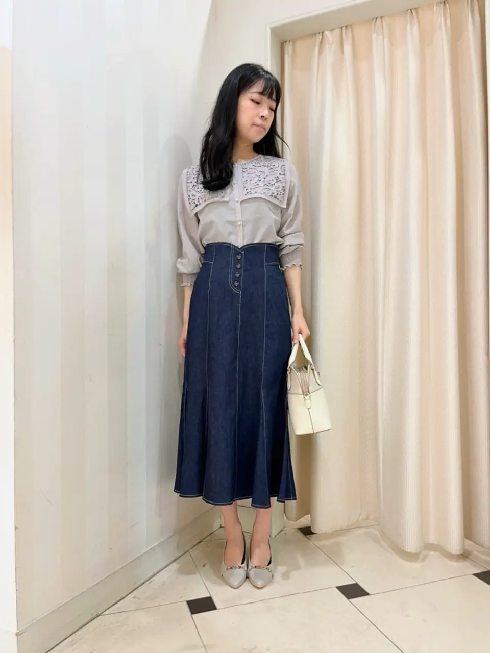 ANY SIS スタッフ コーディネート画像