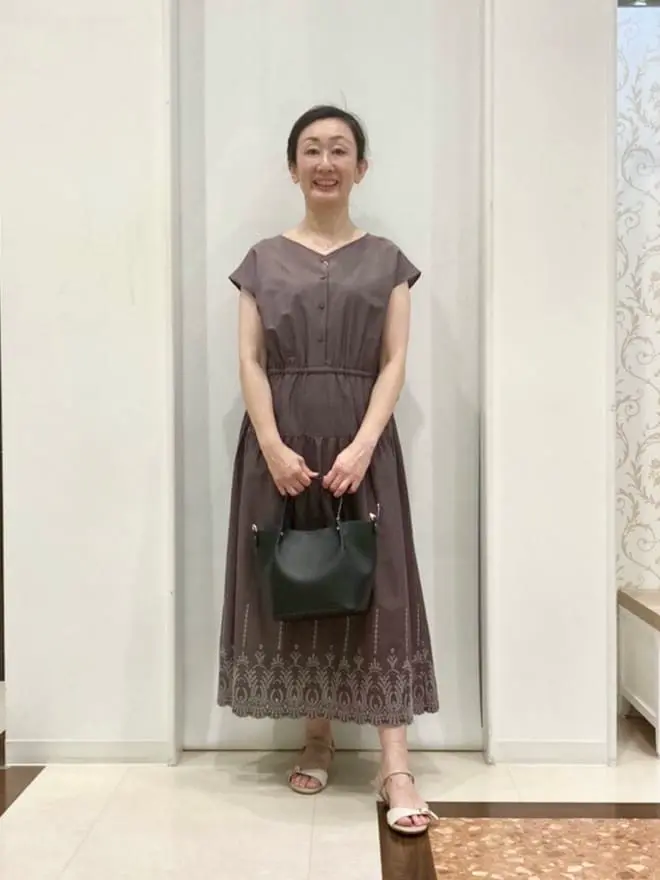 ANY SIS スタッフ コーディネート画像