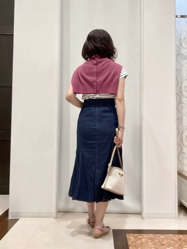 ANY SIS スタッフ コーディネート画像