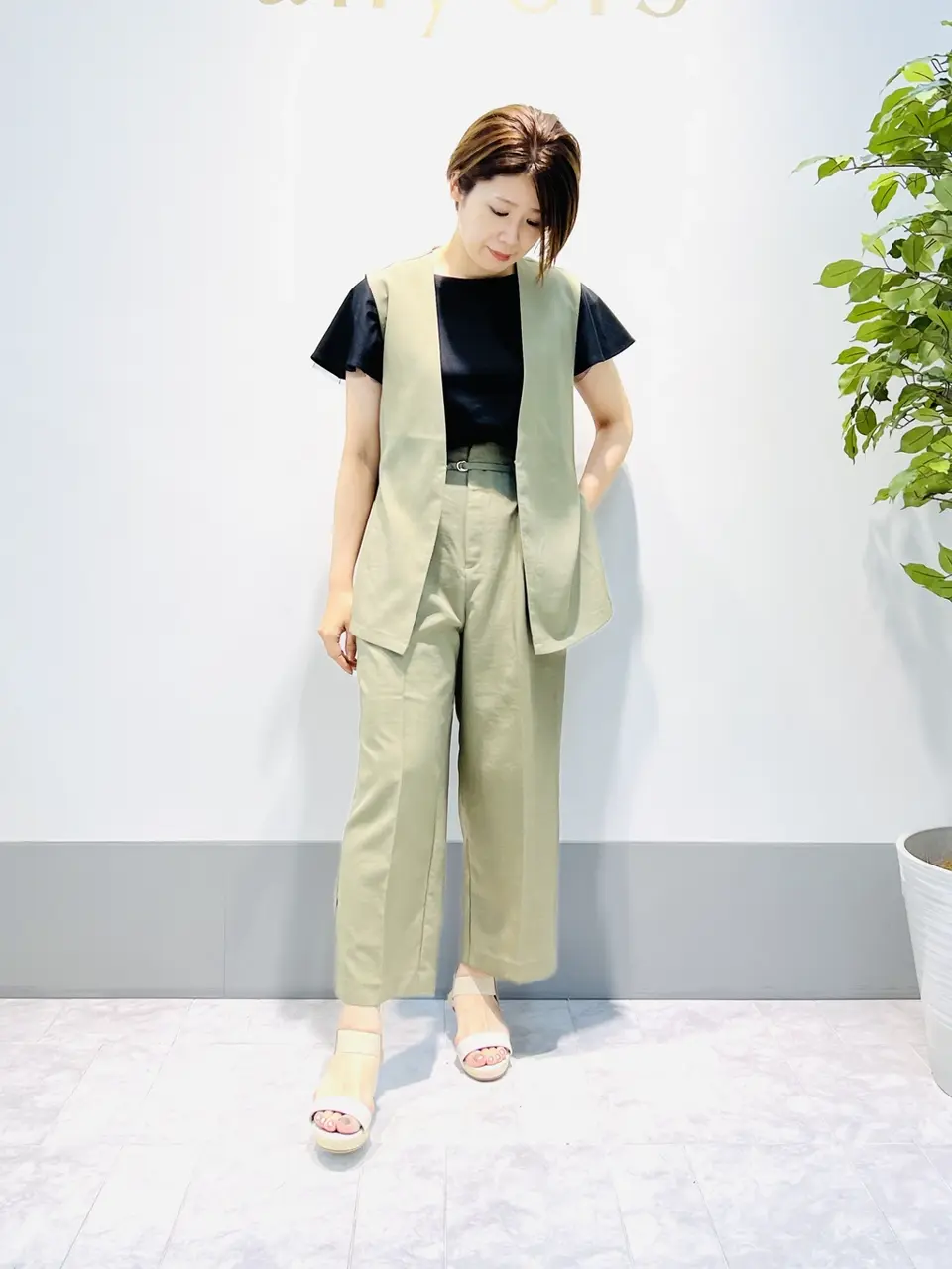 ANY SIS 岡本 コーディネート画像