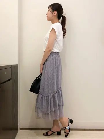 ANY SIS スタッフ コーディネート画像