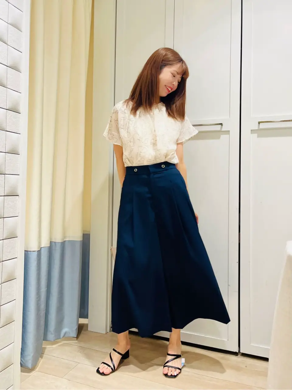 ANY SIS スタッフ コーディネート画像