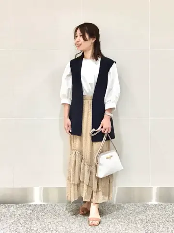 ANY SIS スタッフ コーディネート画像