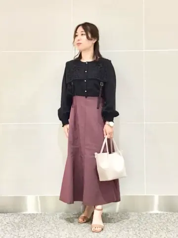 ANY SIS スタッフ コーディネート画像