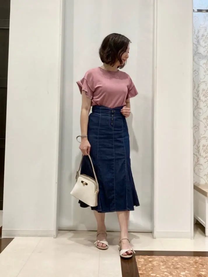 ANY SIS スタッフ コーディネート画像