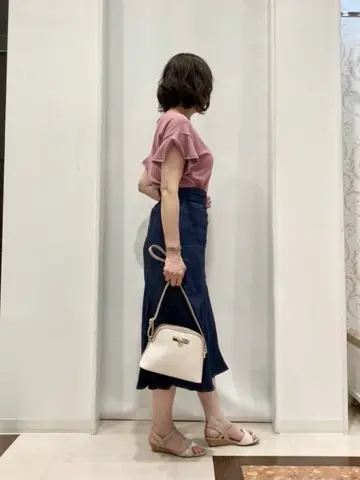 ANY SIS スタッフ コーディネート画像