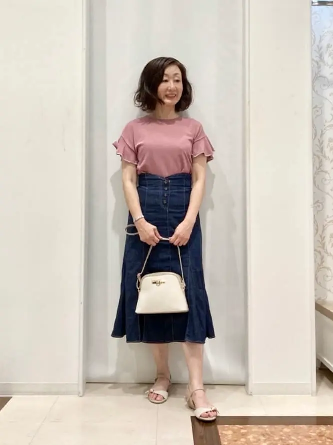 ANY SIS スタッフ コーディネート画像