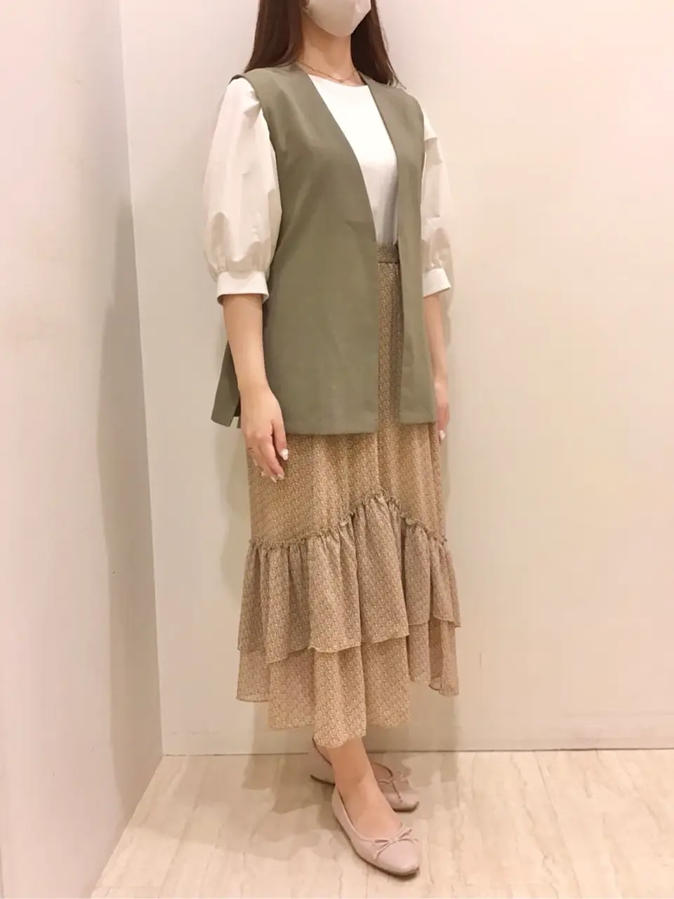 ANY SIS スタッフ コーディネート画像