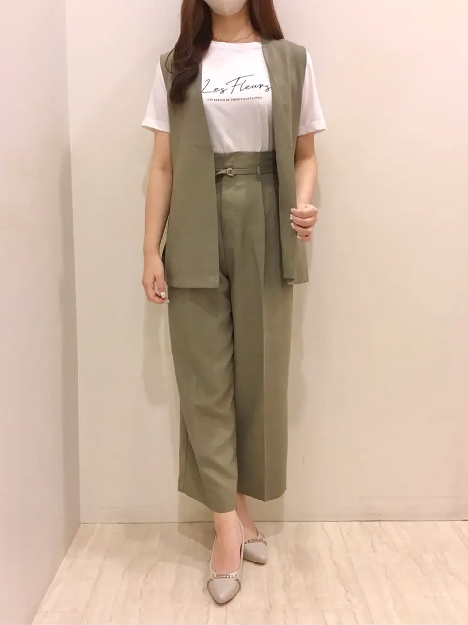 ANY SIS スタッフ コーディネート画像