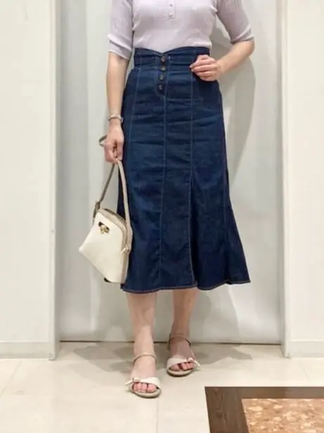 ANY SIS スタッフ コーディネート画像