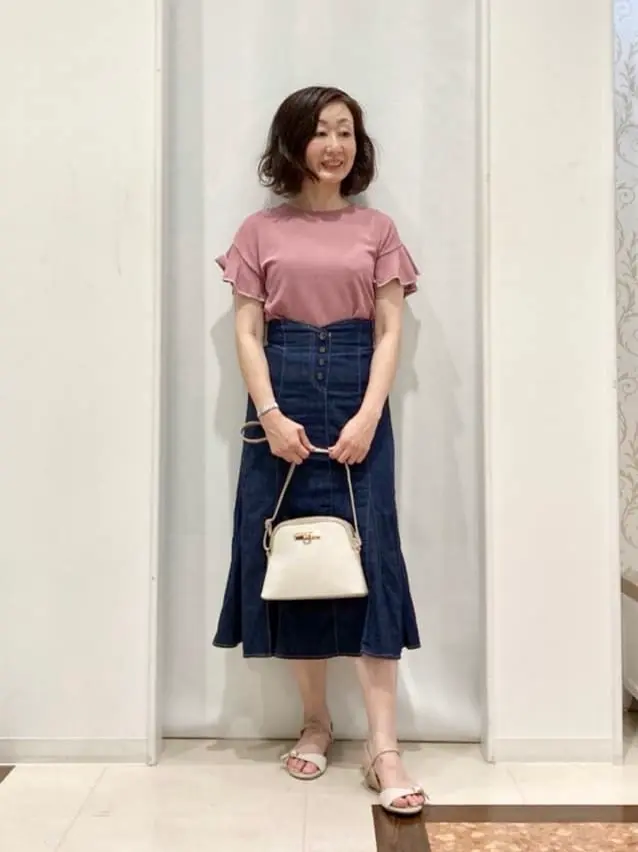 ANY SIS スタッフ コーディネート画像