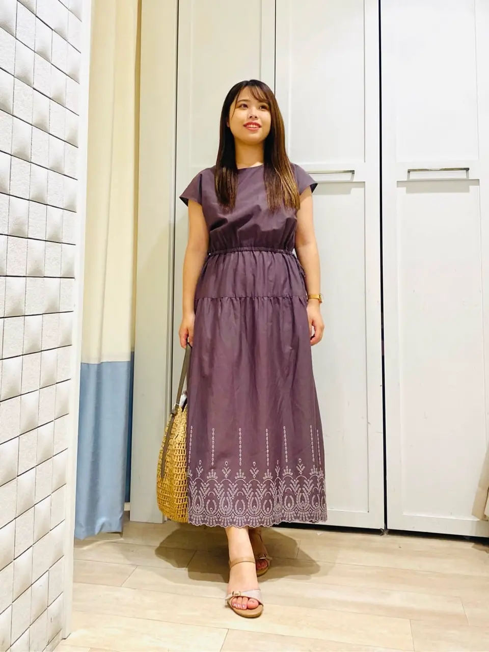 ANY SIS スタッフ コーディネート画像