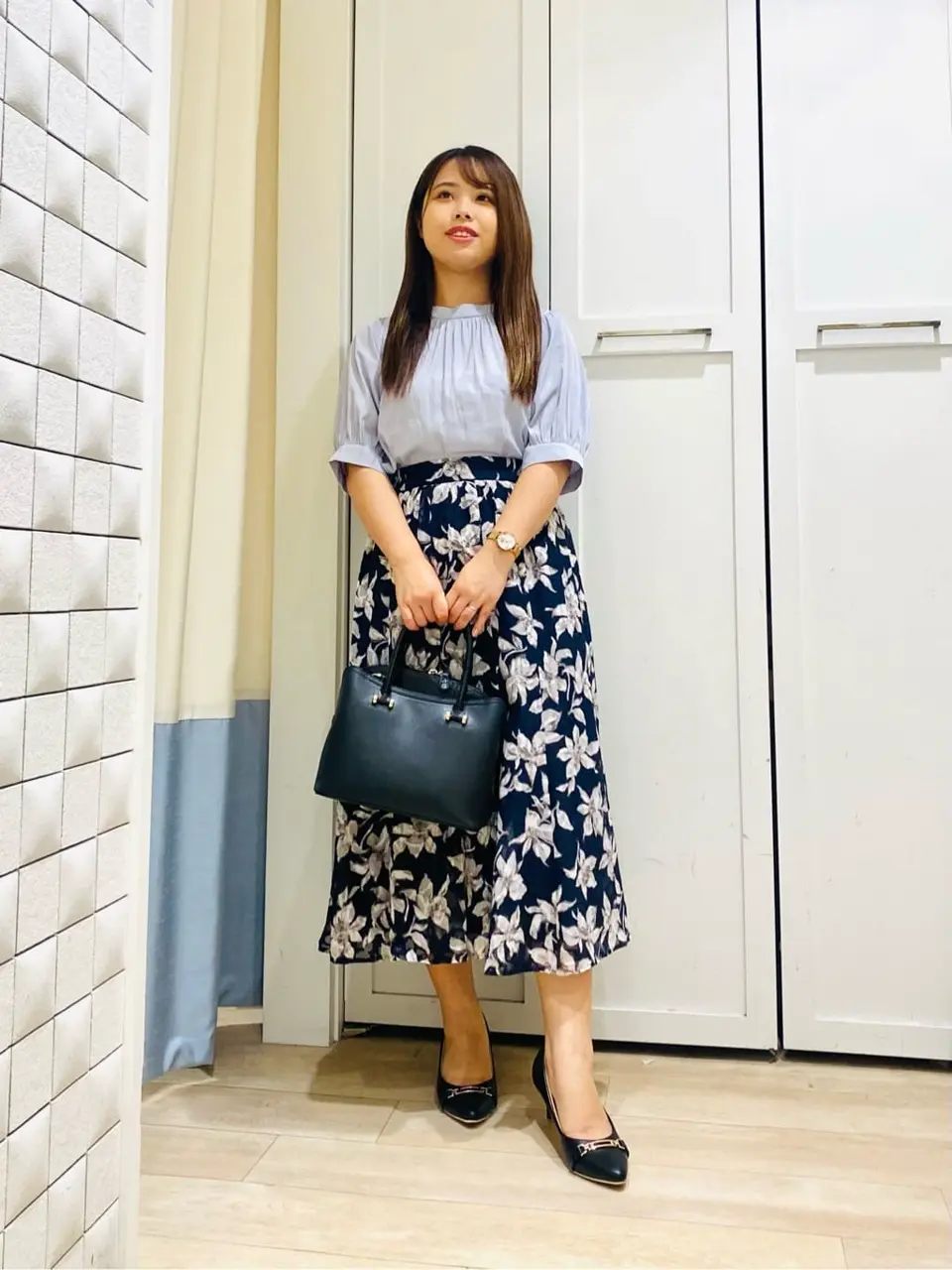 ANY SIS スタッフ コーディネート画像