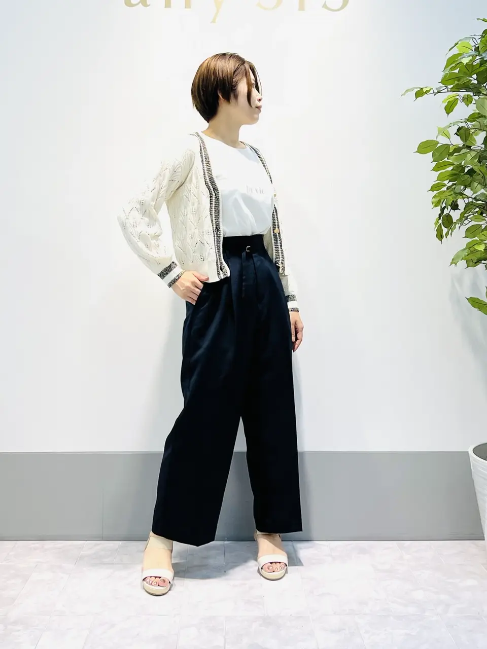 ANY SIS 岡本 コーディネート画像