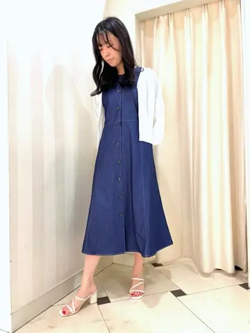 ANY SIS スタッフ コーディネート画像