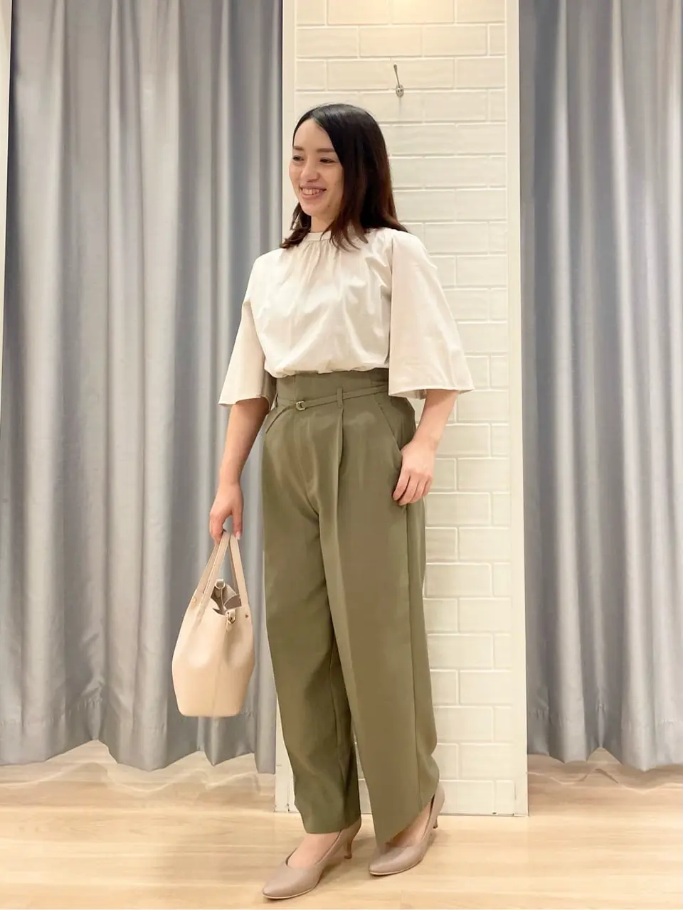 ANY SIS 丸岡 コーディネート画像