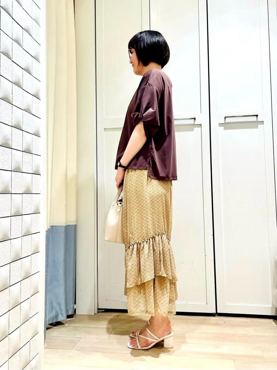 ANY SIS スタッフ コーディネート画像