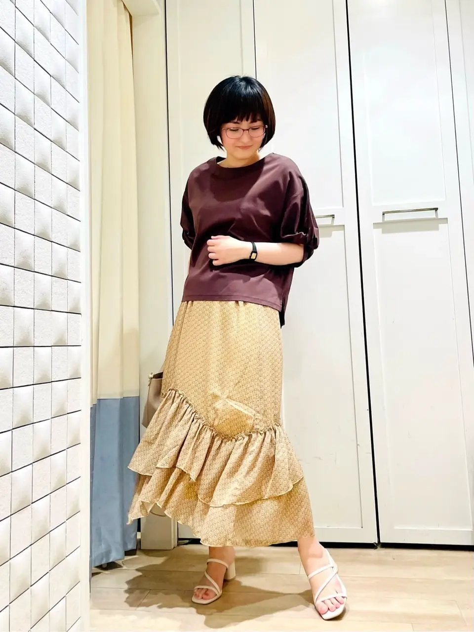 ANY SIS スタッフ コーディネート画像