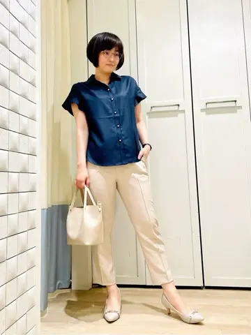 ANY SIS スタッフ コーディネート画像