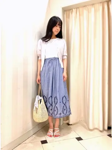 ANY SIS スタッフ コーディネート画像