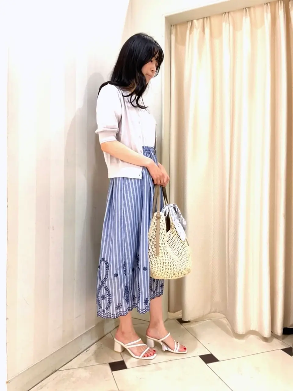 ANY SIS スタッフ コーディネート画像