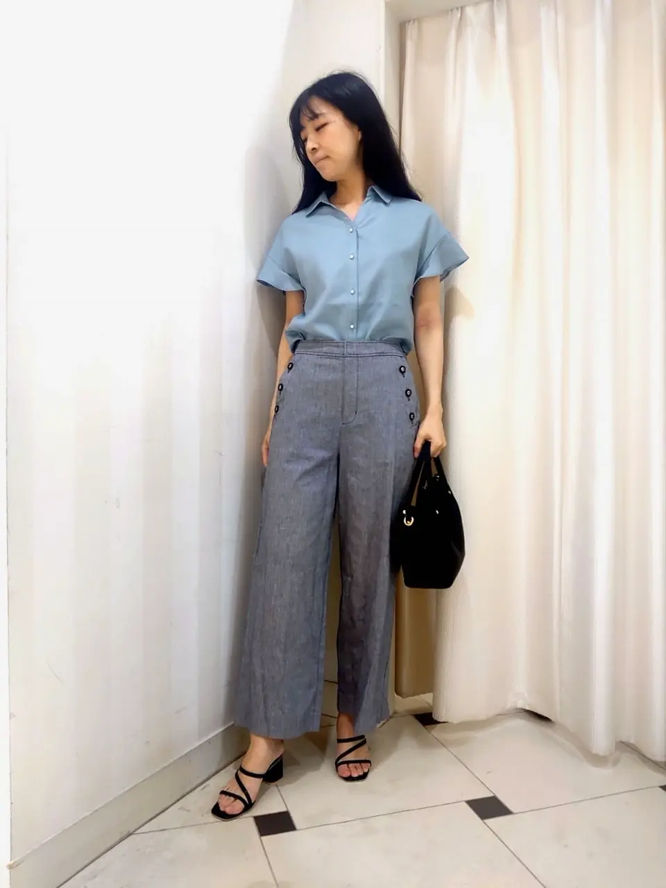 ANY SIS スタッフ コーディネート画像