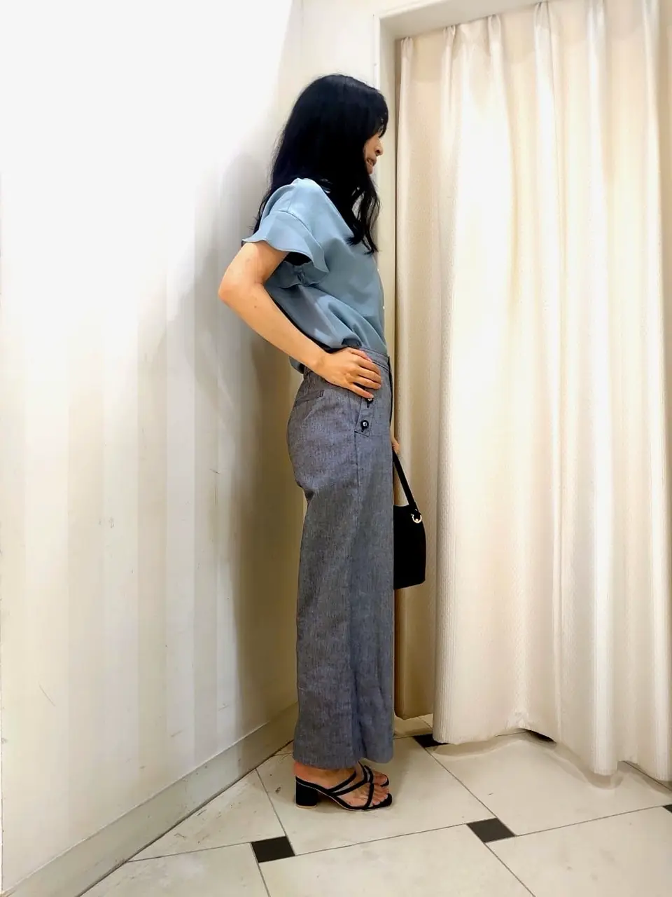 ANY SIS スタッフ コーディネート画像