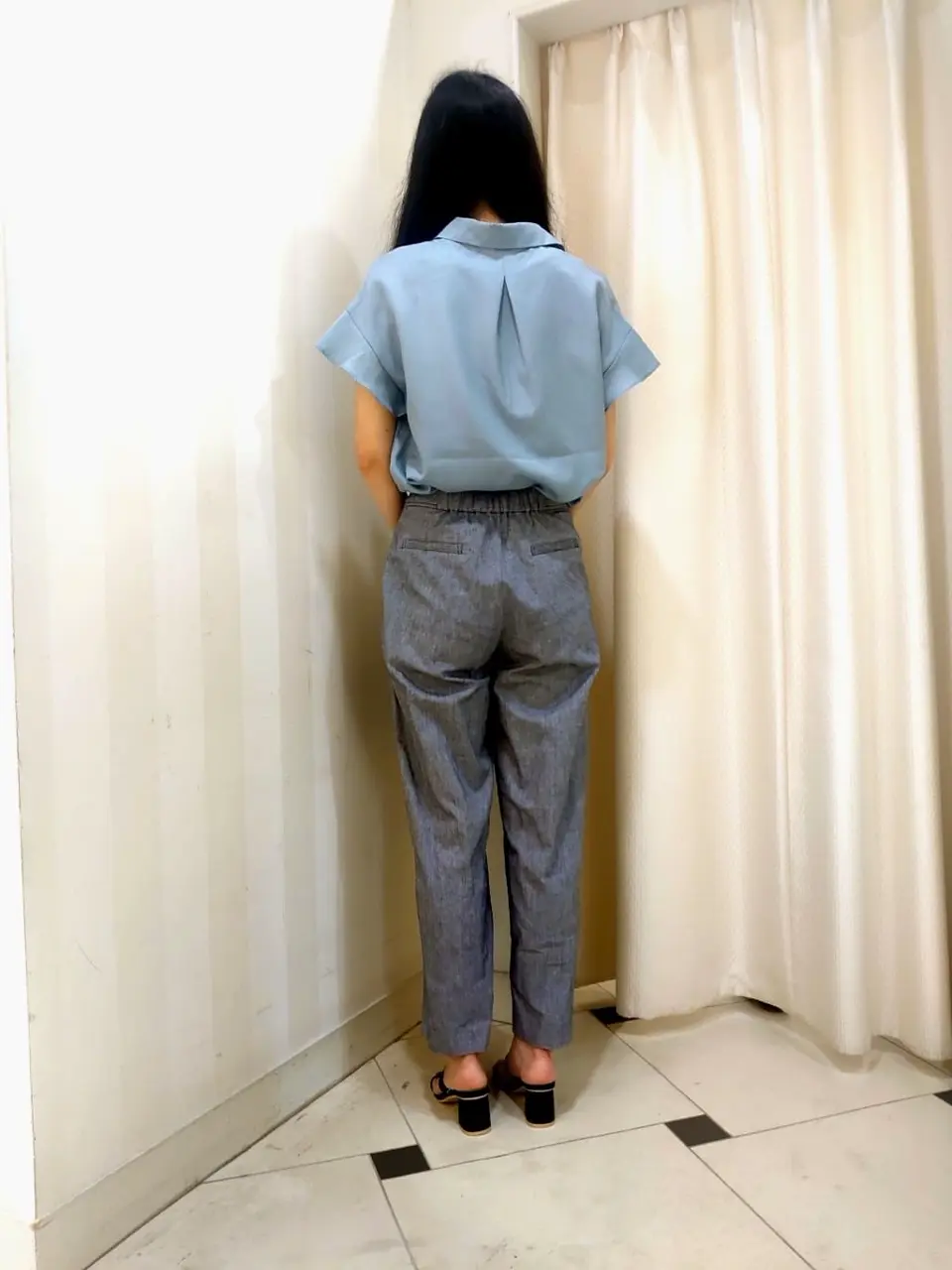 ANY SIS スタッフ コーディネート画像