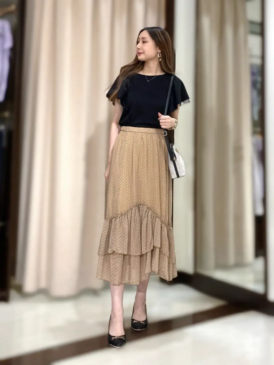 ANY SIS STAFF コーディネート画像