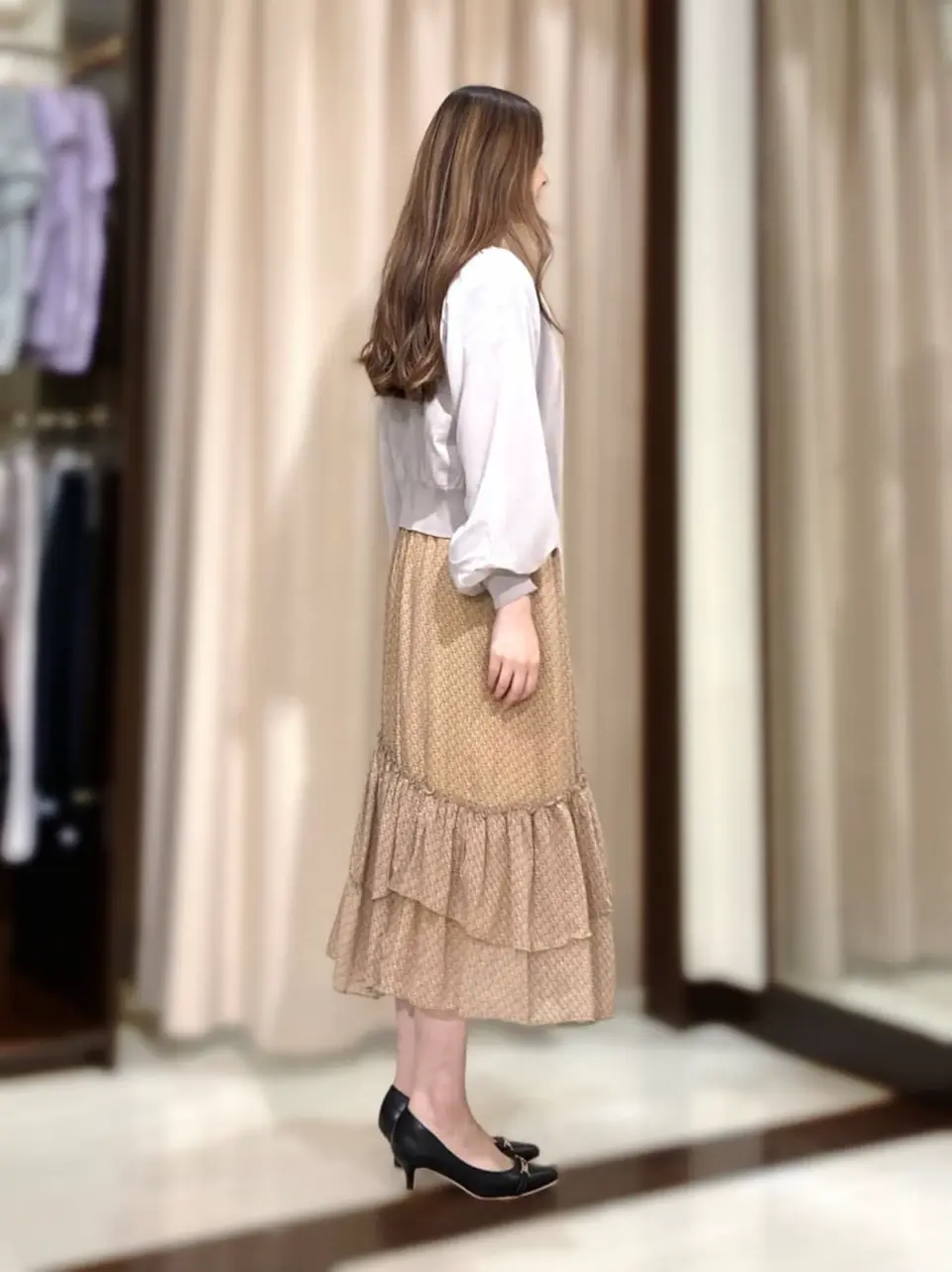 ANY SIS STAFF コーディネート画像