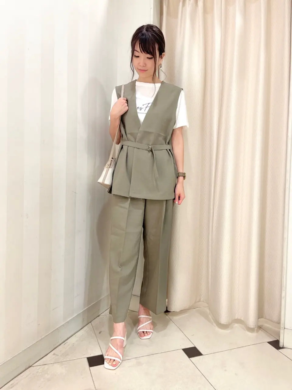 ANY SIS 金井 コーディネート画像