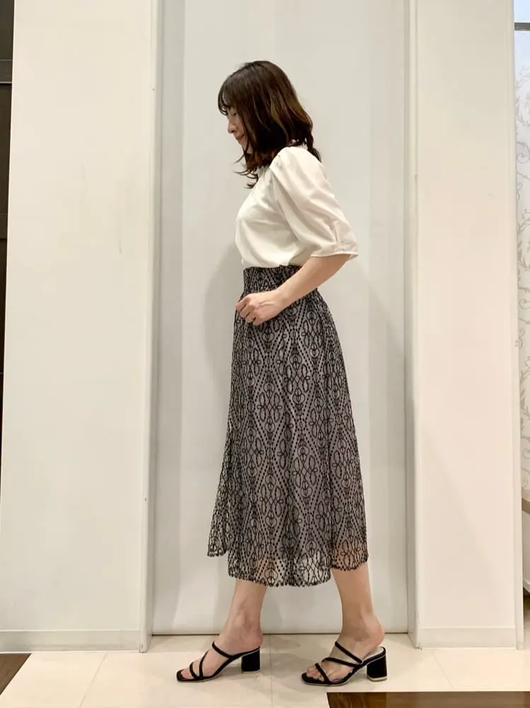 ANY SIS 横田 コーディネート画像