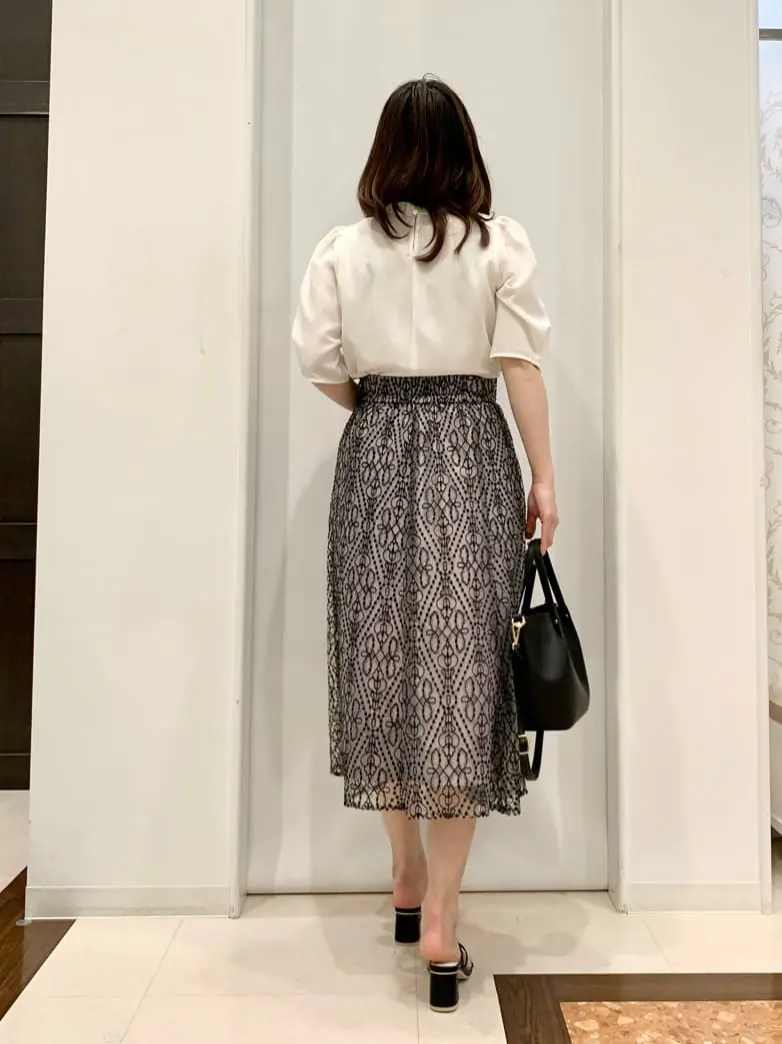 ANY SIS 横田 コーディネート画像