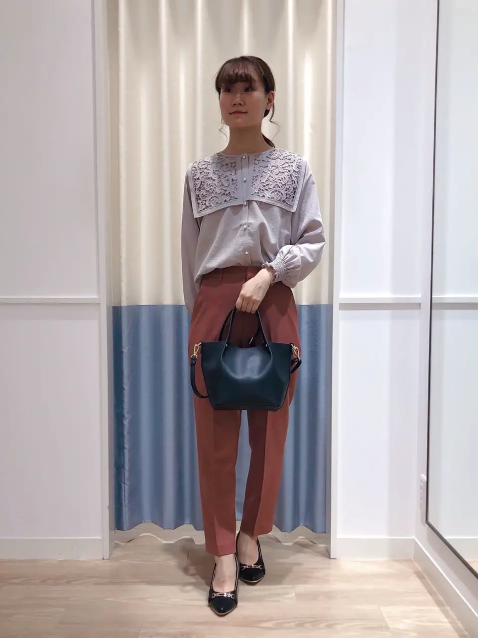 ANY SIS スタッフ コーディネート画像