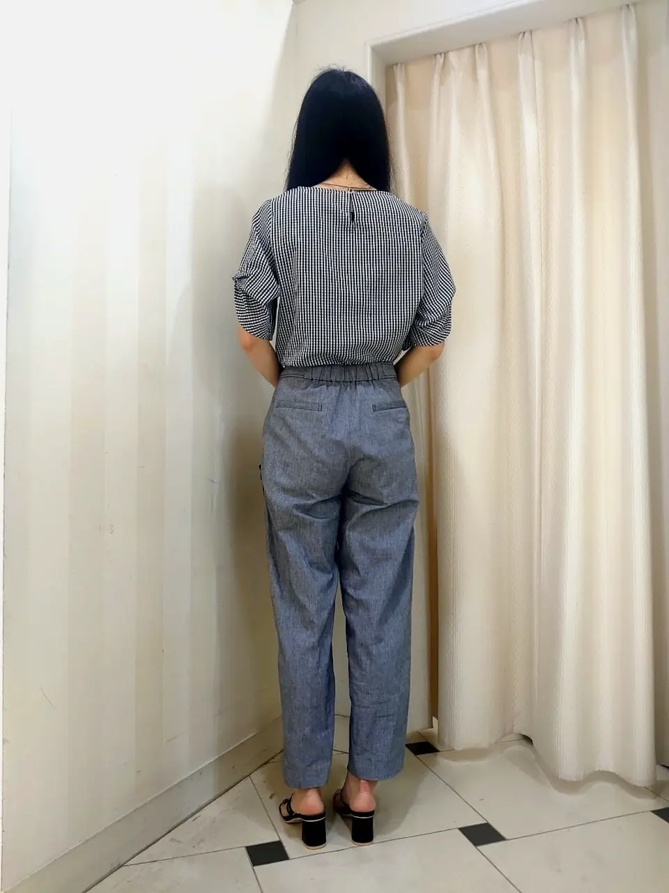 ANY SIS スタッフ コーディネート画像