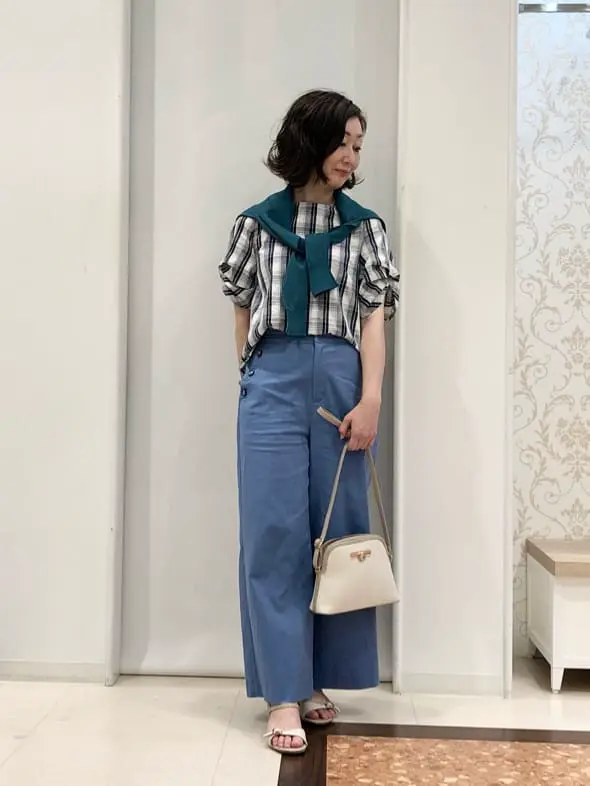 ANY SIS スタッフ コーディネート画像