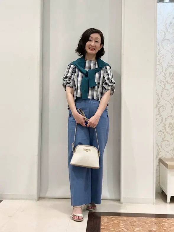 ANY SIS スタッフ コーディネート画像