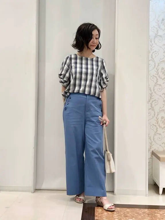 ANY SIS スタッフ コーディネート画像