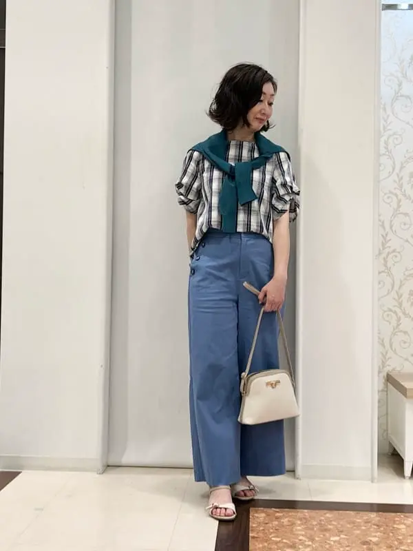 ANY SIS スタッフ コーディネート画像