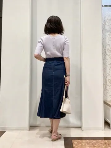 ANY SIS スタッフ コーディネート画像